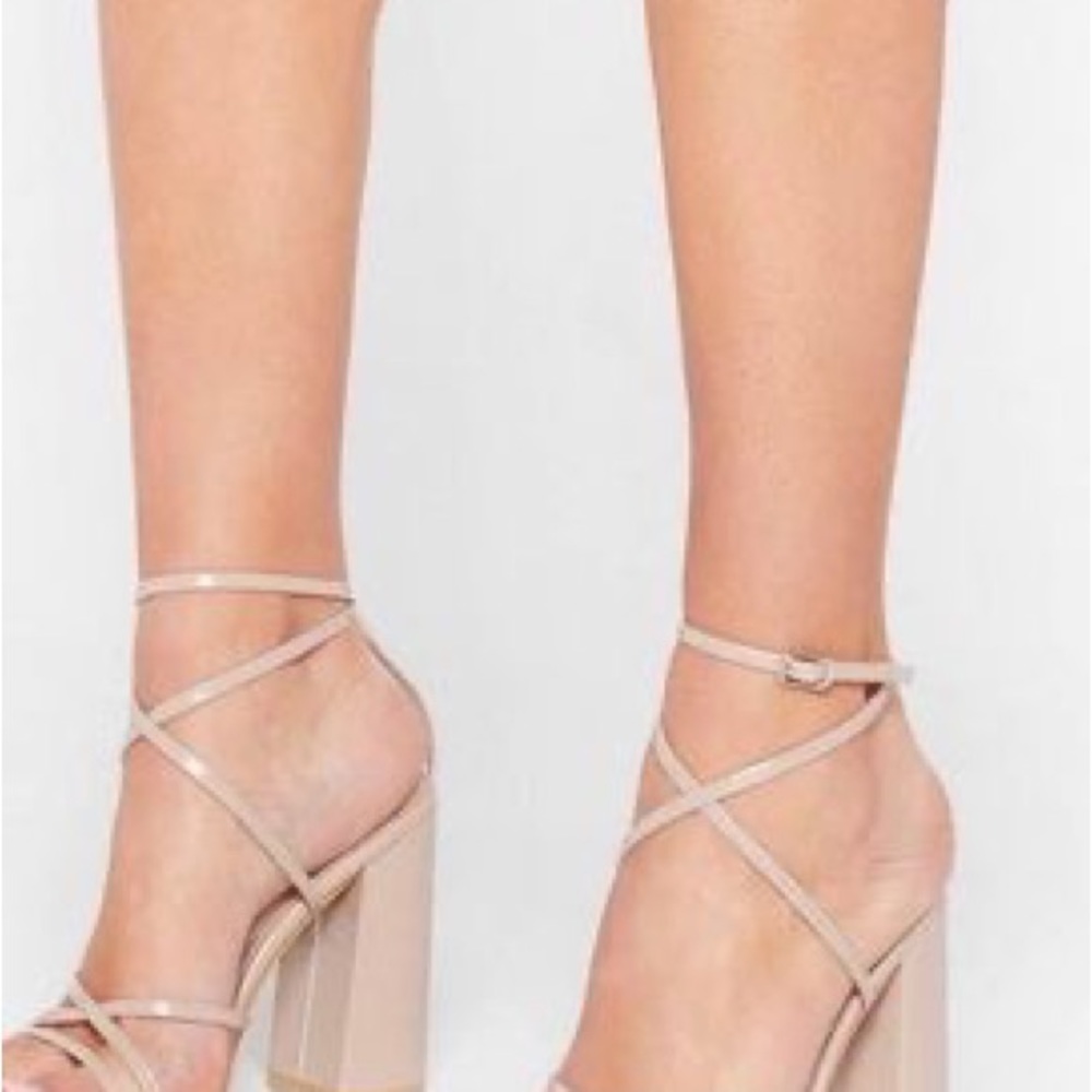 Pointed Toe Nude Block Heels - Nasty Gal